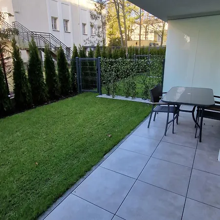 Apartment Whiteblue Garden & Sauna & Fitness